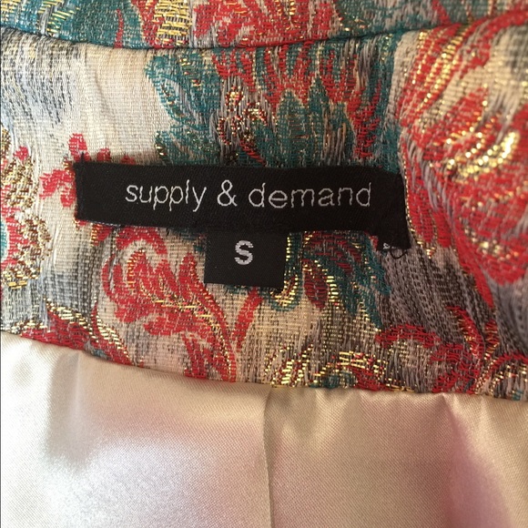 SUPPLY & DEMAND NWT Elegant Brocade Blazer - Picture 5 of 7